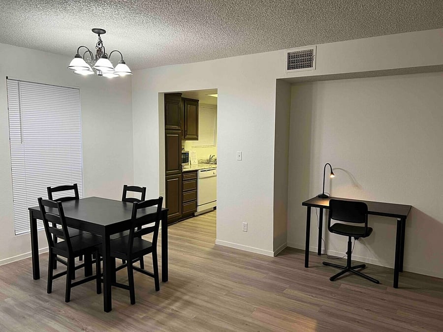 Furnished Finder property 838322_2 photo 35