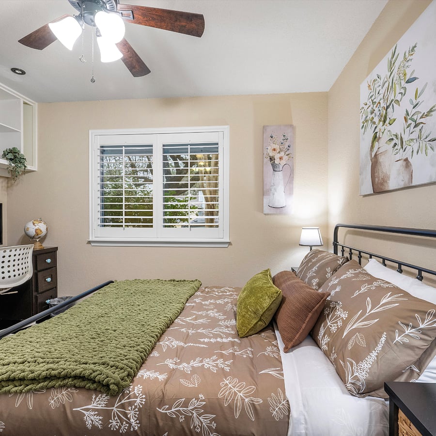 Queen Bedroom