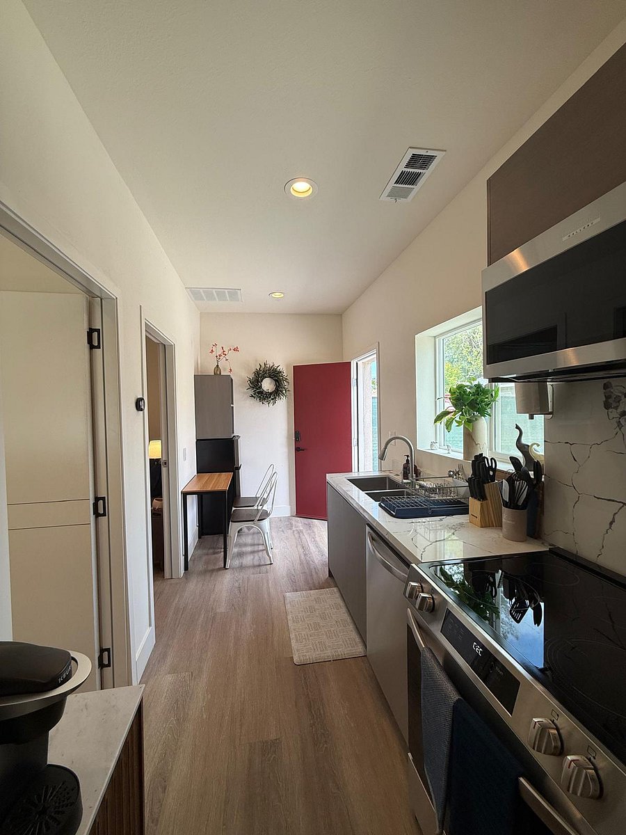 Furnished Finder property 838417_1 photo 3