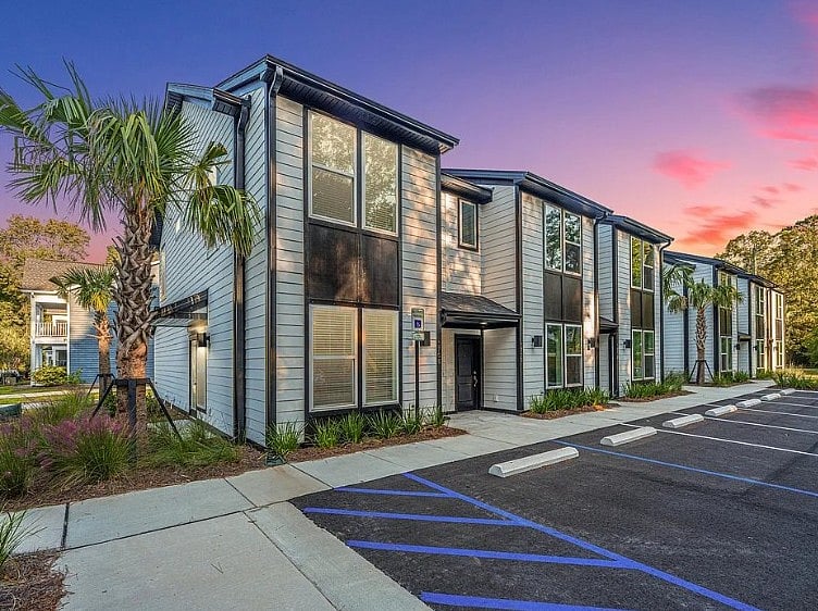 Furnished Finder property 838500_1 photo 16