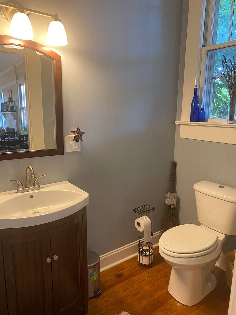 Tenant bathroom with shower, vanity and toilet.