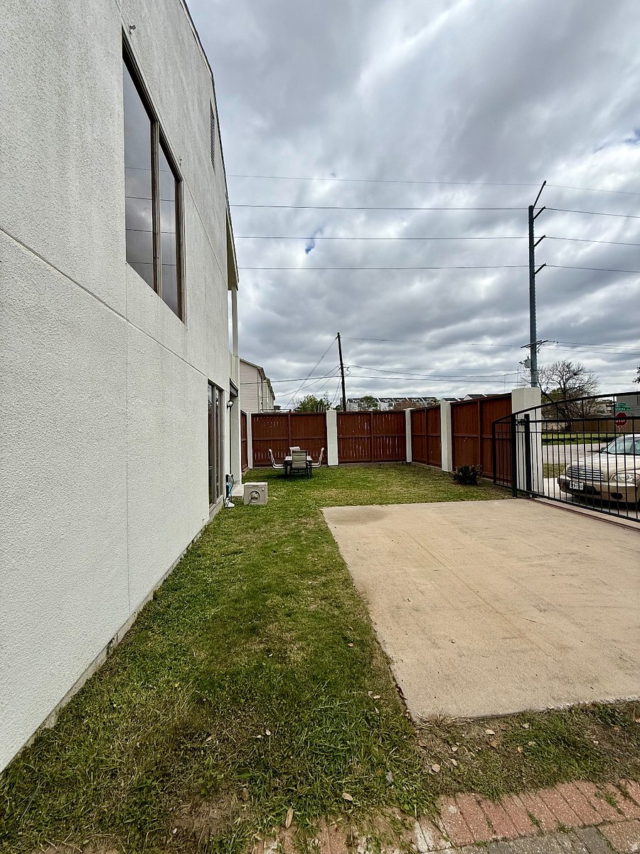 Furnished Finder property 838721_1 photo 18