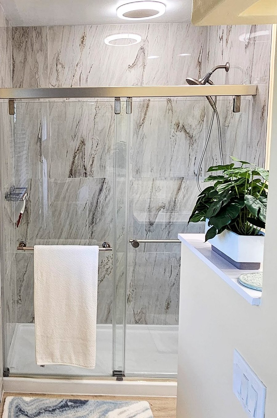 The primary suite - bathroom walk-in shower.