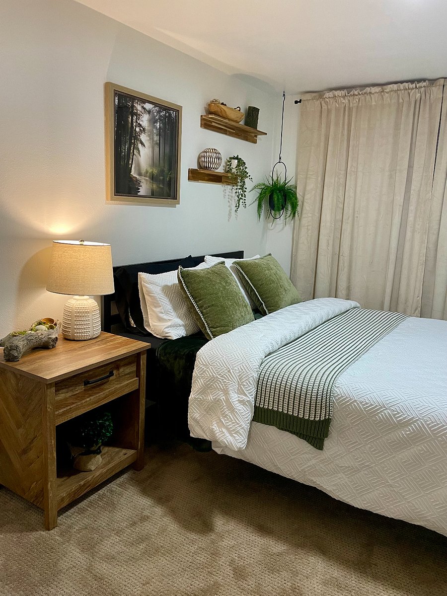 Forrest Room