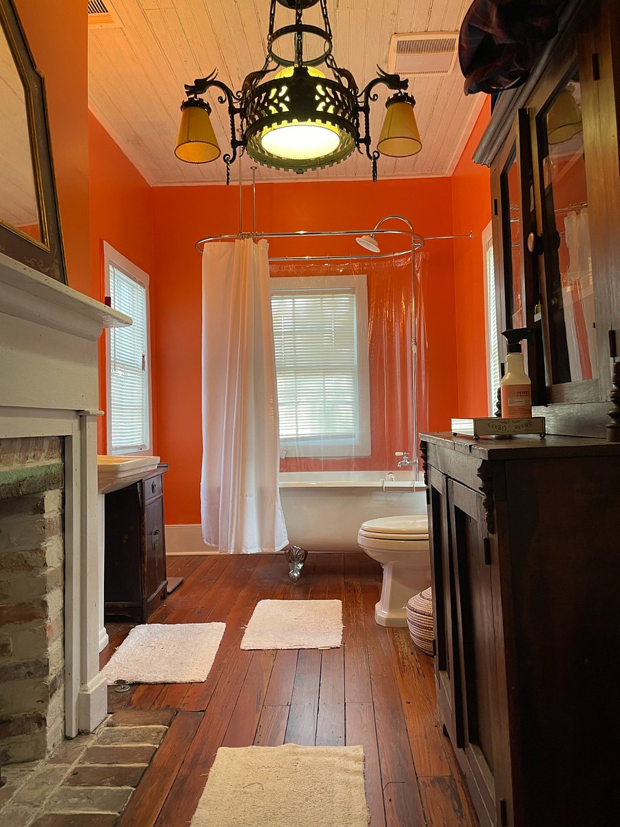 Second bathroom