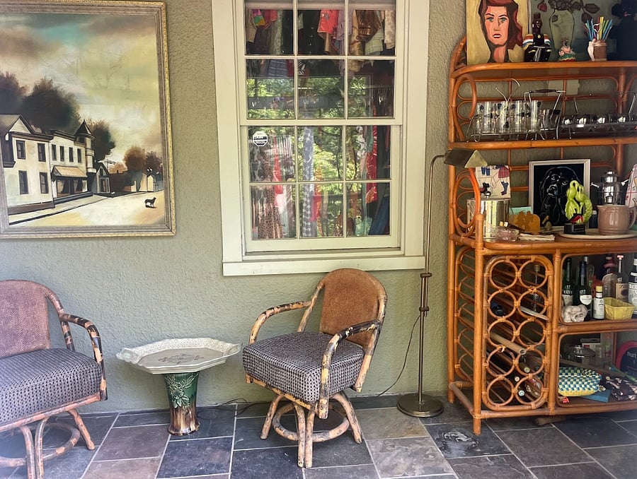 Sunroom, 6x10. A good morning coffee spot.