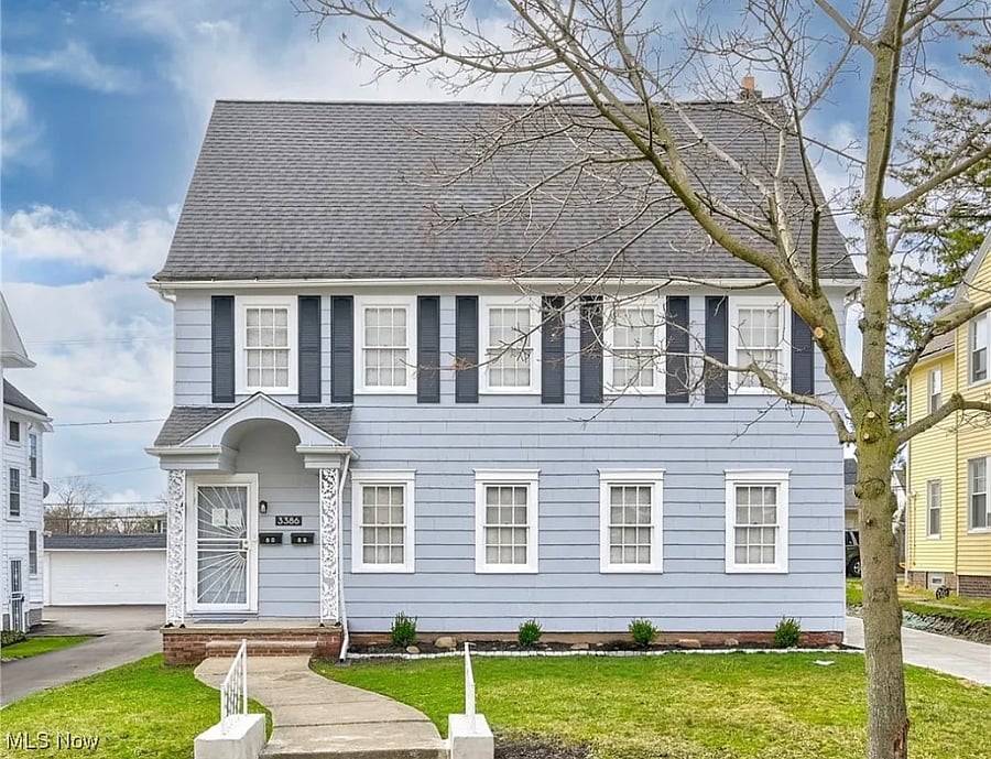 Welcome to Your Cleveland Home Away From Home A charming Cleveland home in a beautiful established neighborhood.