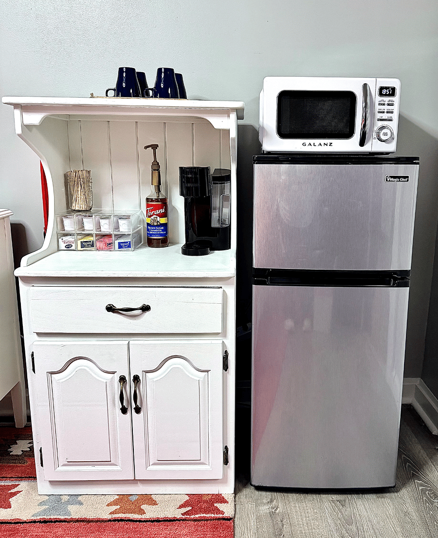 Everything you need for your Daily Essentials. A convenient kitchenette with a refrigerator, microwave, coffee maker, electric tea kettle for morning coffee or tea. Perfect for a simple breakfasts, snacks, reheating meals and keeping your favorite drinks on hand during your stay.