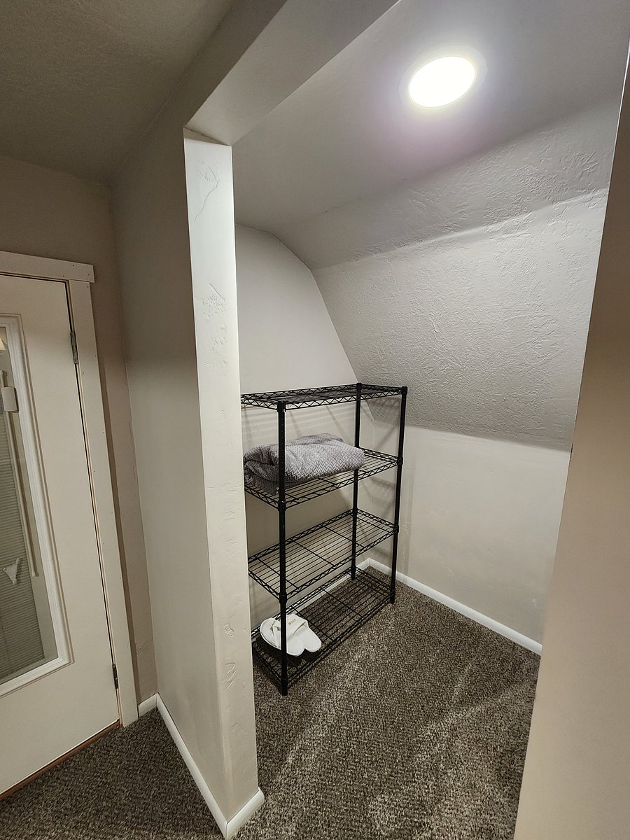 Walk in Closet  (there is a closet rod too on alt side not shown in this photo