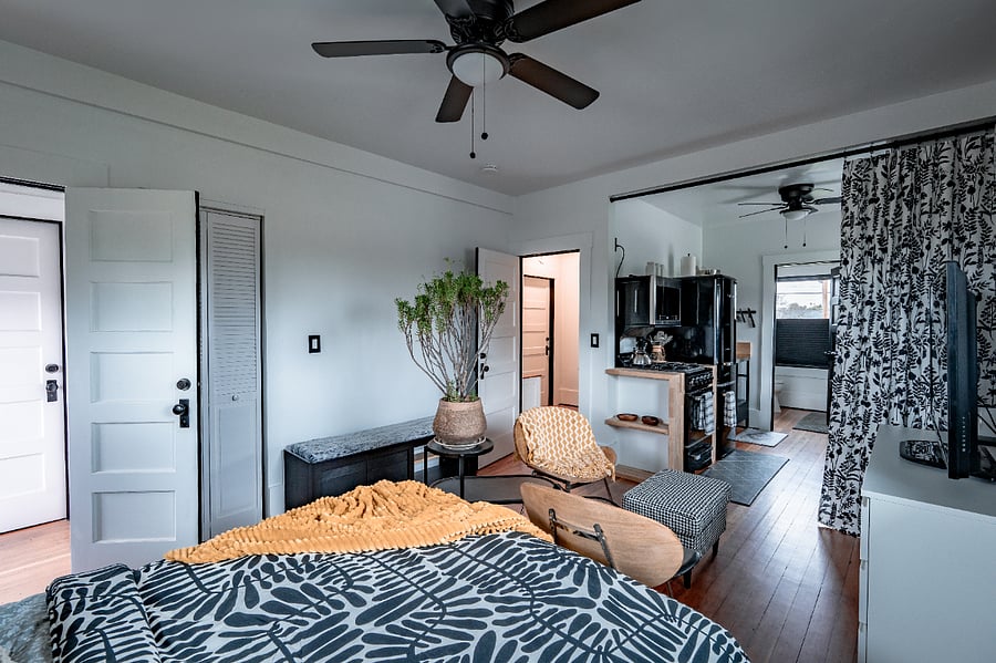 blend of vintage & contemporary