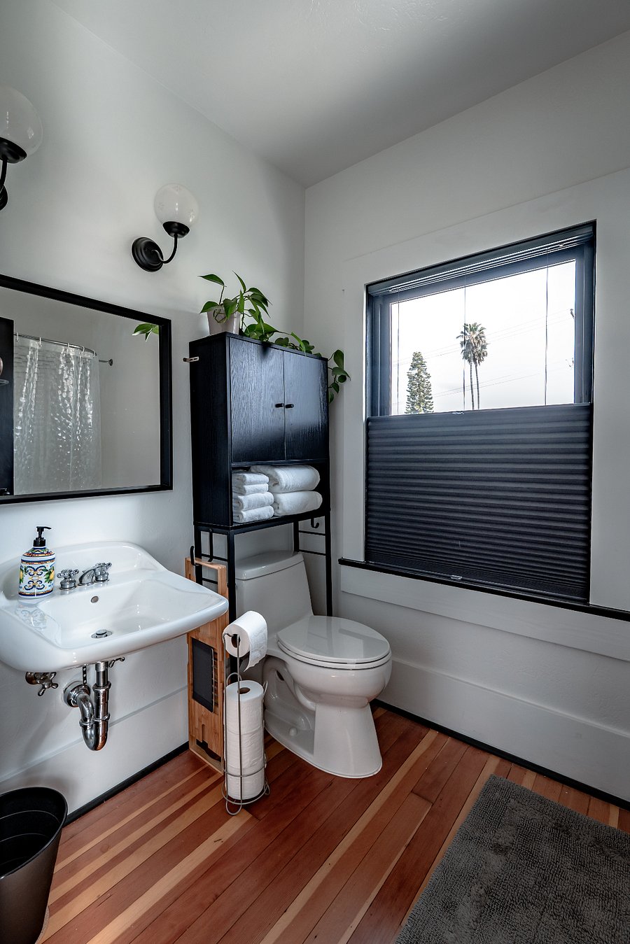 original sink & light fixtures