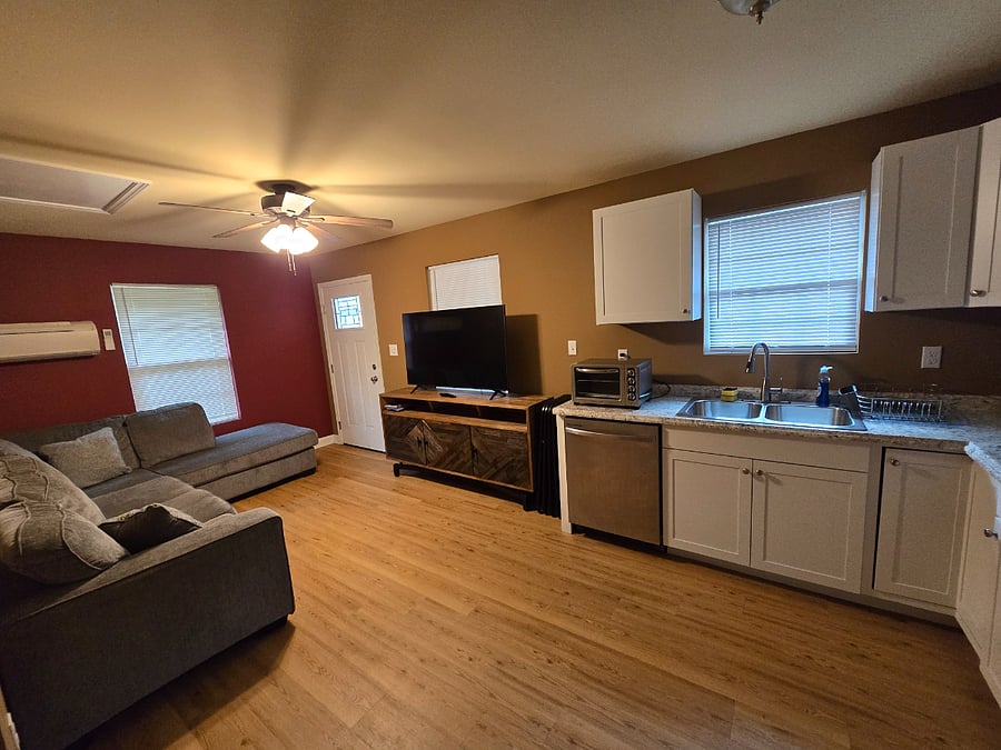 Furnished Finder property 840002_1 photo 3