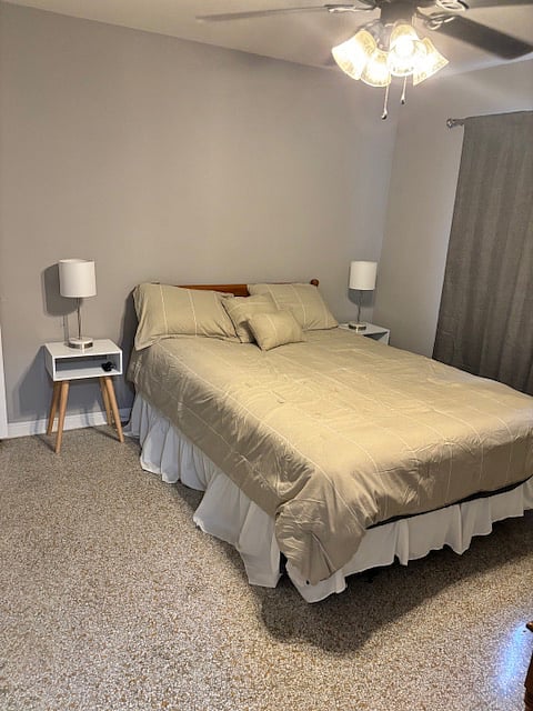 Master bedroom 