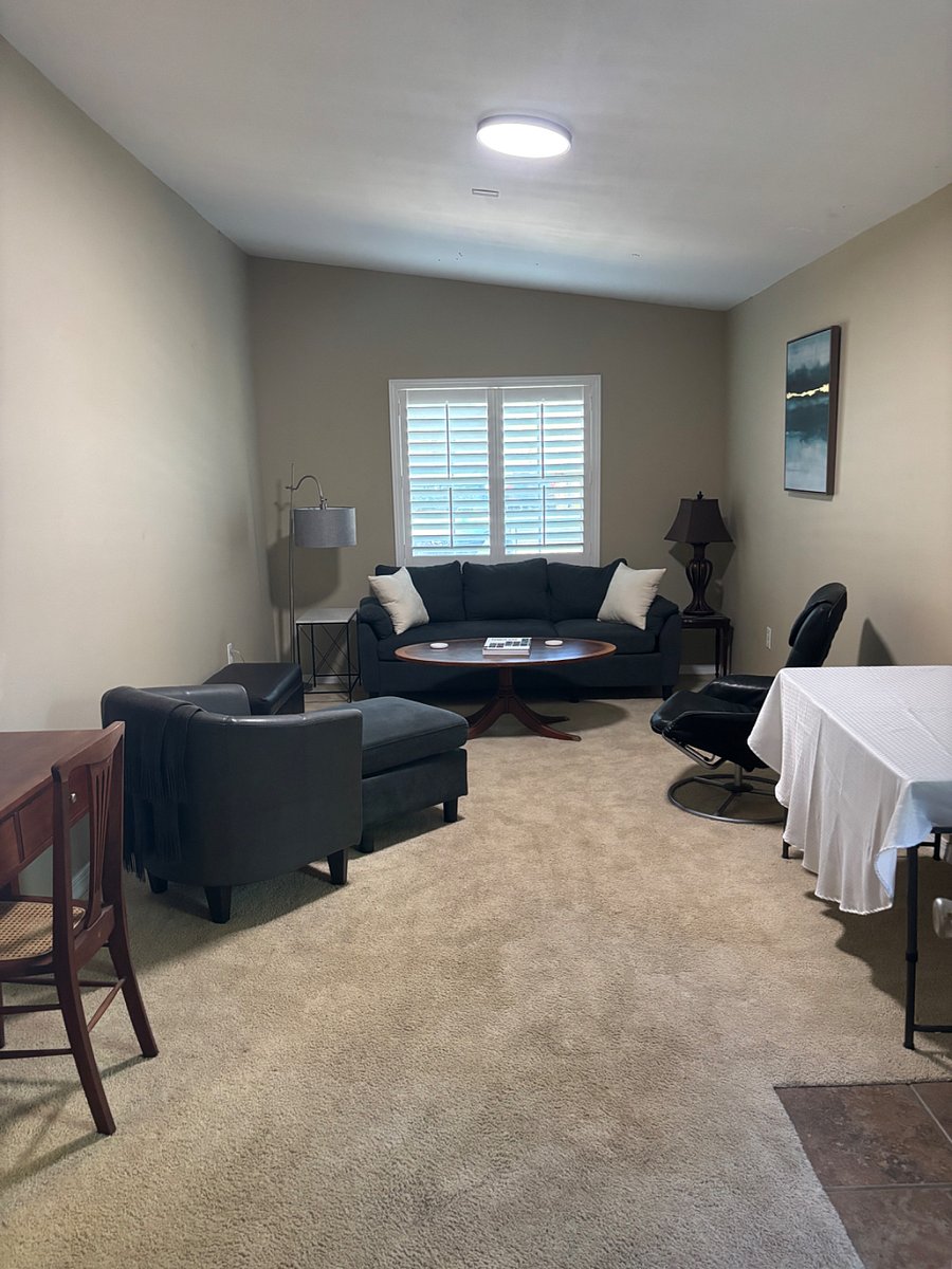Second living roommas