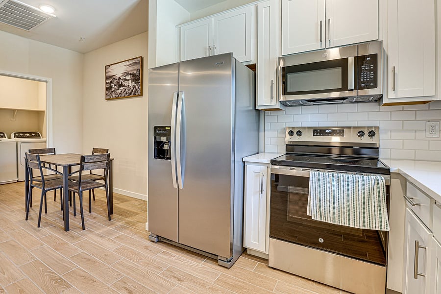 Furnished Finder property 840019_2 photo 8