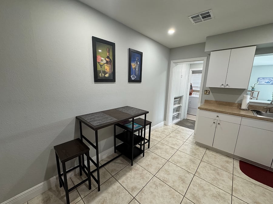 Breakfast Bar