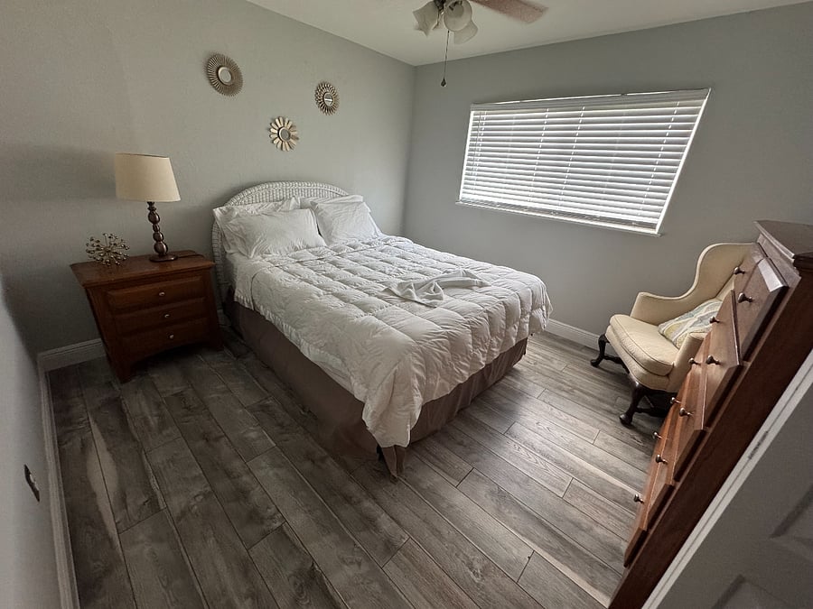 Queen Bed