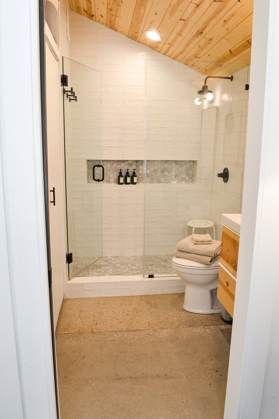 Furnished Finder property 840214_1 photo 20