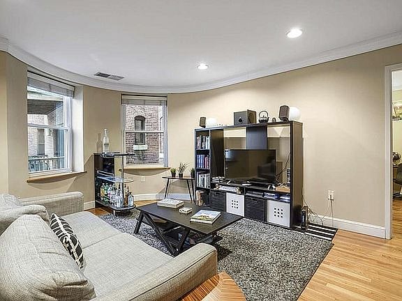 Furnished Finder property 840408_1 photo 1