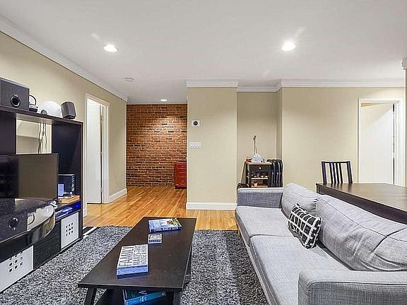 Furnished Finder property 840408_1 photo 3