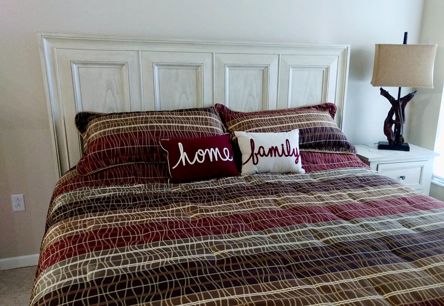 Each bedroom provides a comfortable bed, plush pillows, and soft sheets/blankets.
