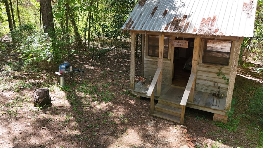Magnolia Cabin is perfectly situated in the ideal location, assuring privacy without sacrificing convenience.