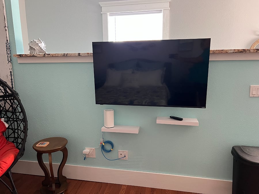 WIFI & SMART TV.