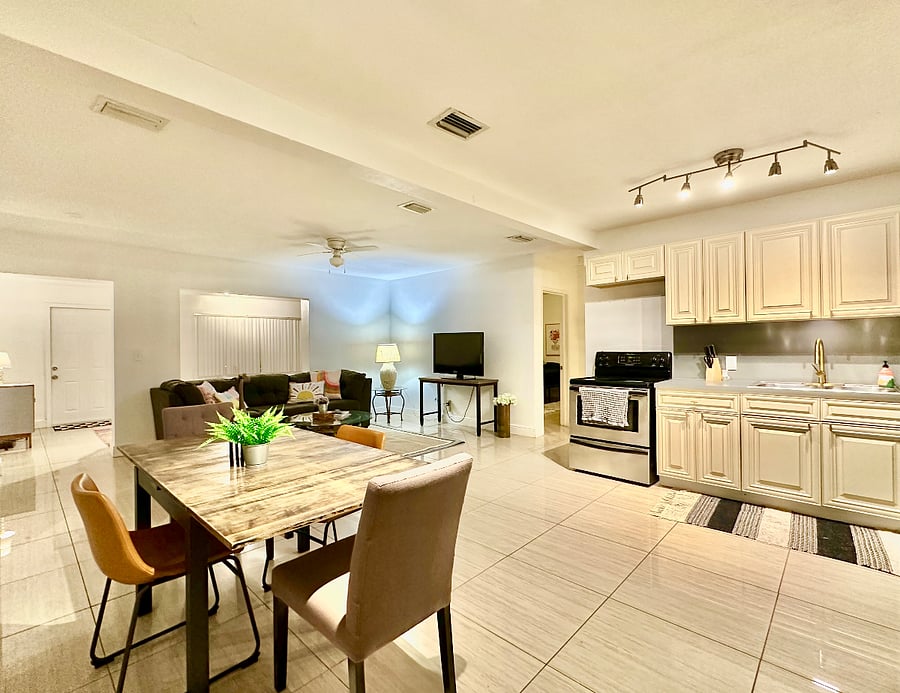 Furnished Finder property 841046_1 photo 3