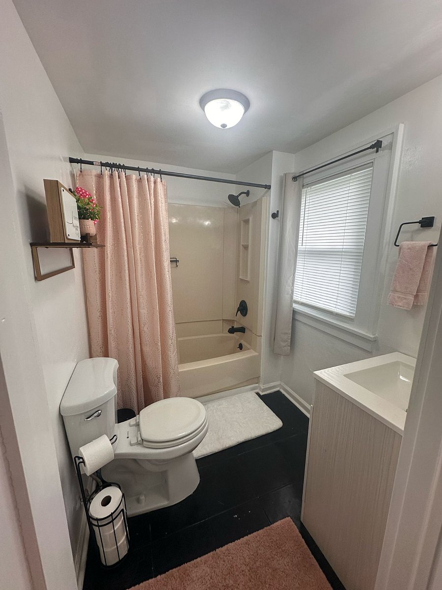 Second Floor bathroom
