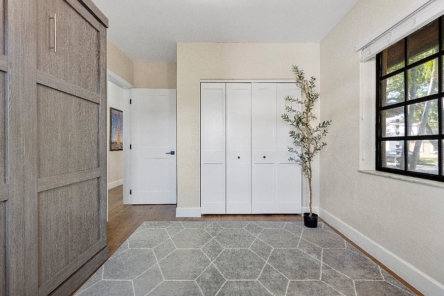 Guest bedroom with Murphy bed