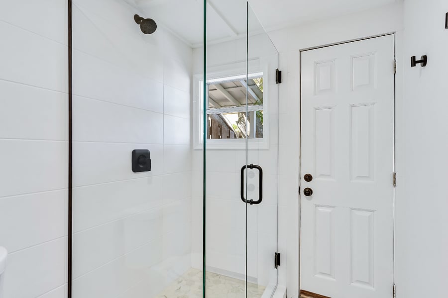 Bathroom 1 Shower - connected to bedroom 3