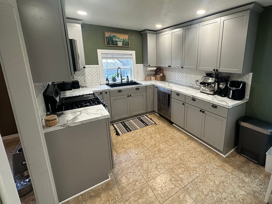 Fully stocked shared kitchen