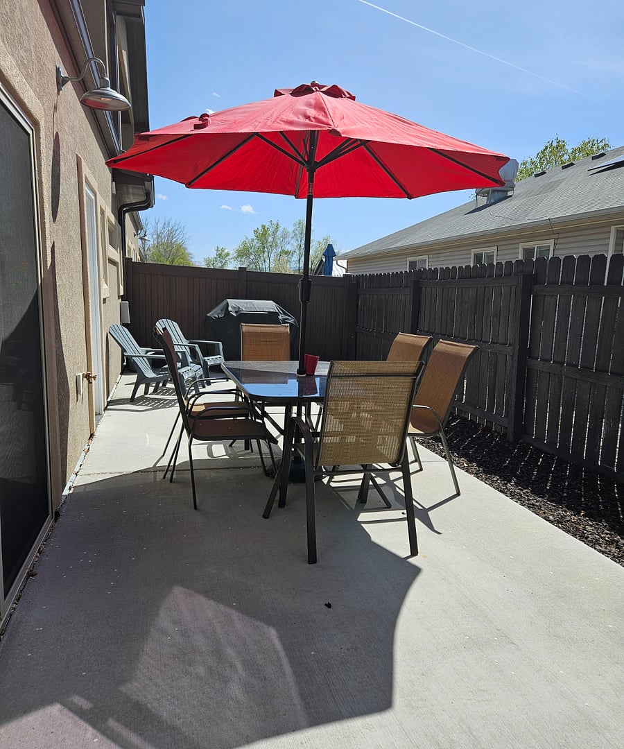 Bask in the Colorado sunshine and enjoy the outdoors! Fenced private yard for your pets.