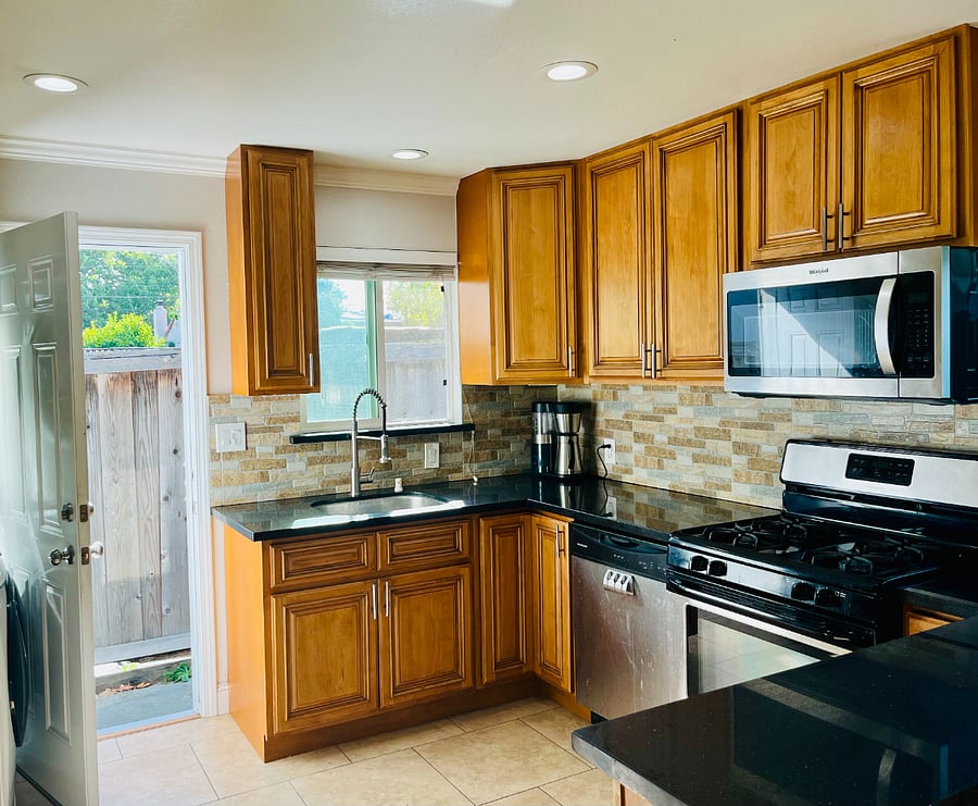 Fully stocked kitchen with all the appliances you could need.