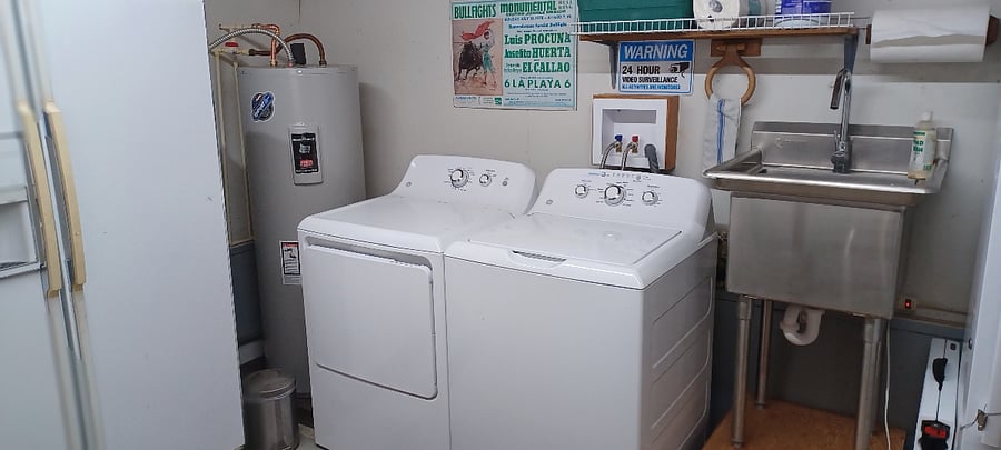 Personal in building laundry room w/ access to full-size frig/freezer