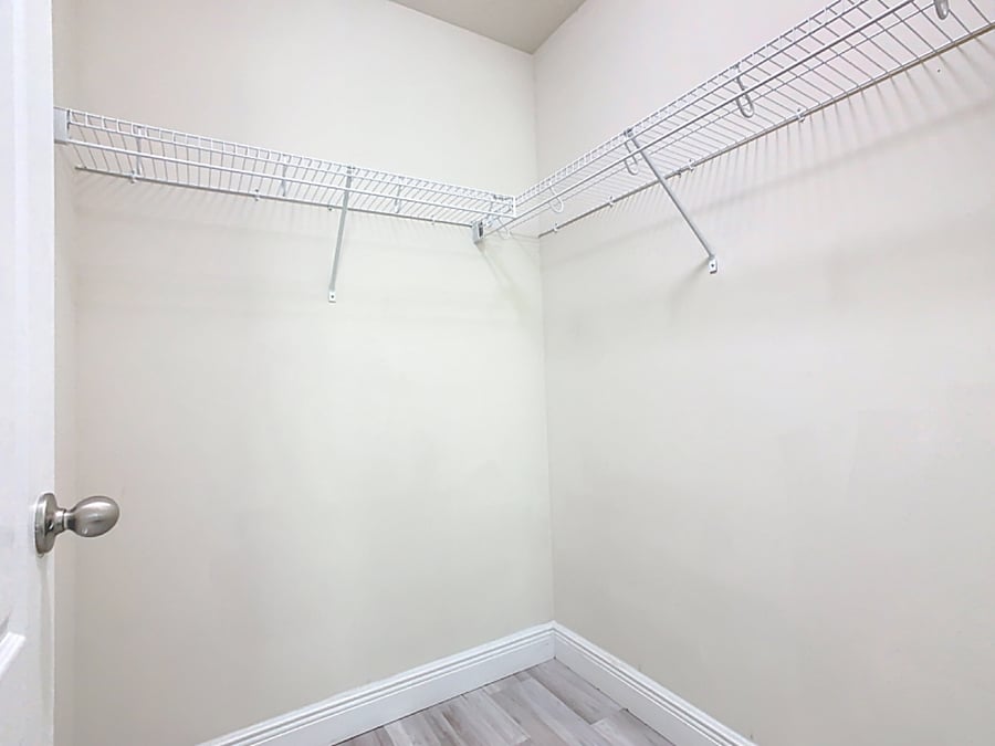 Furnished Finder property 842150_1 photo 36