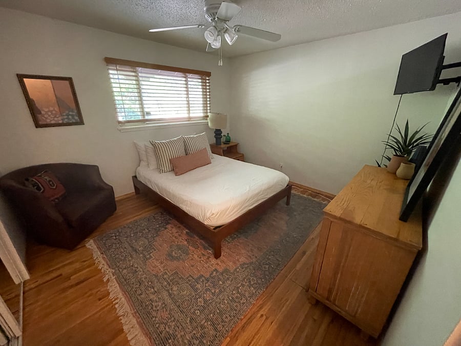 Queen sized bedroom