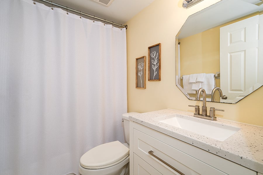 Second bathroom.