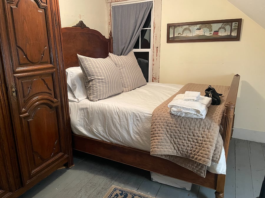 Full bed with attached full bath