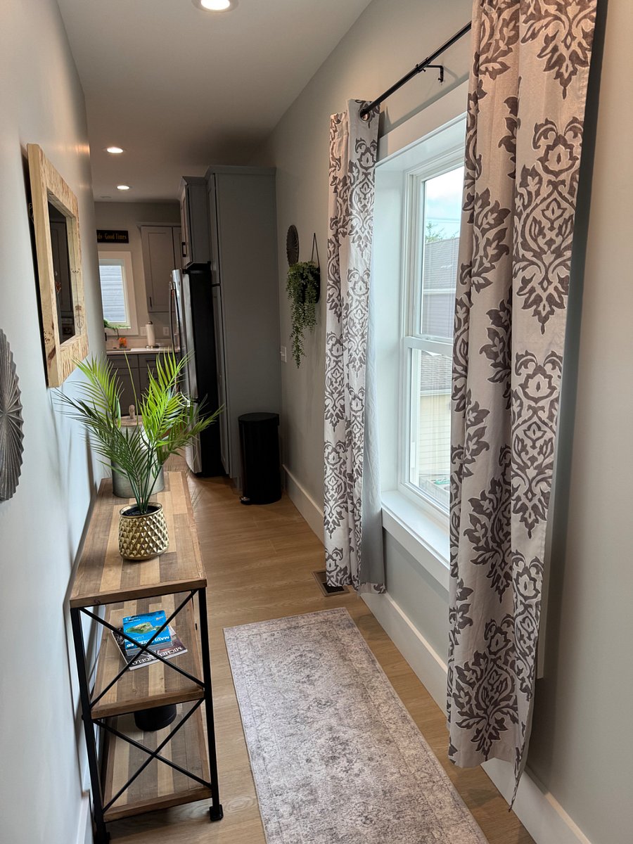 Entrance hallway 