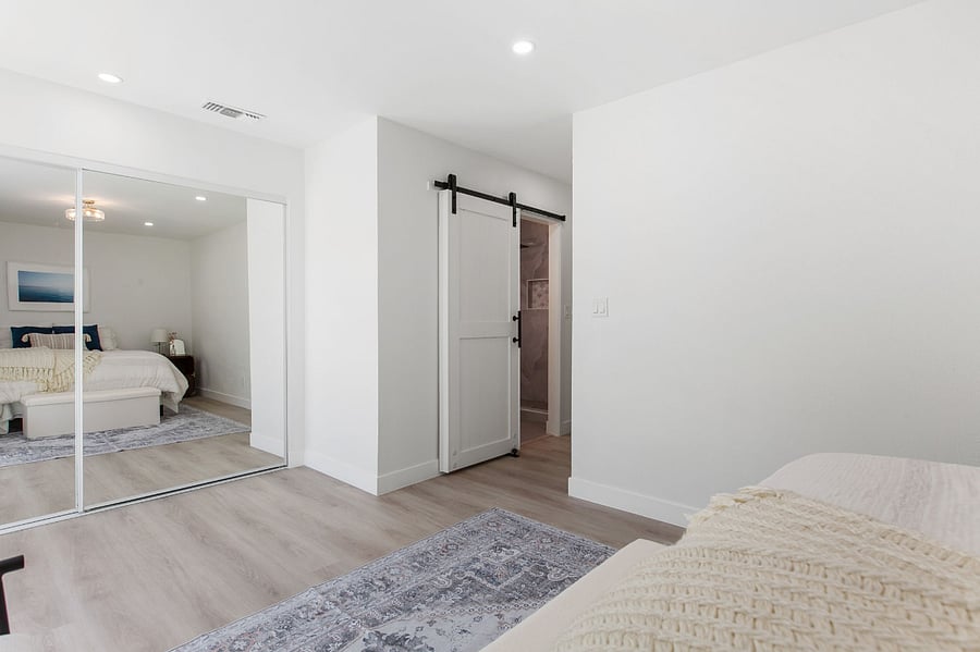 Master Barn Door to En-Suite