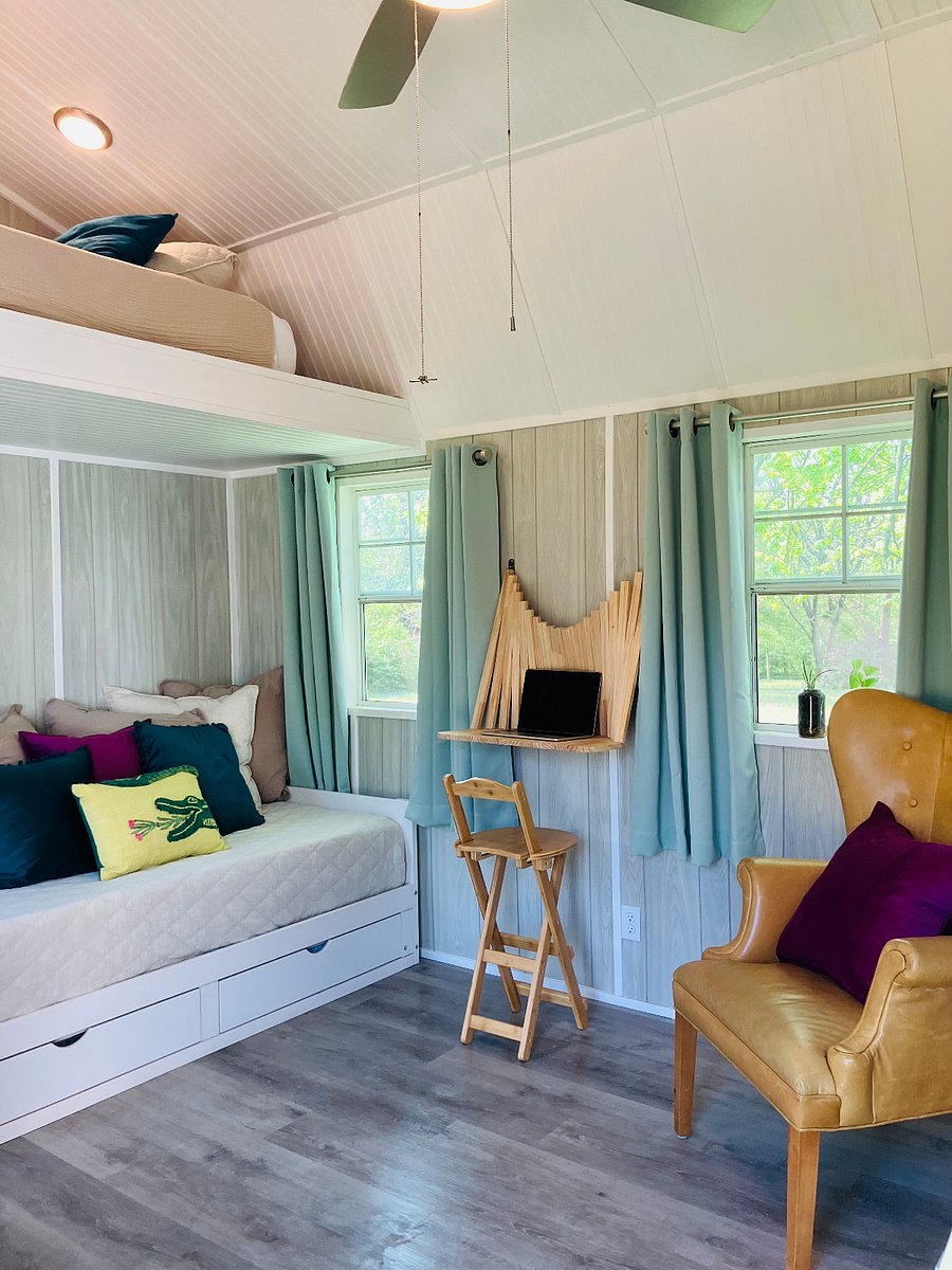Twin daybed converts to a King