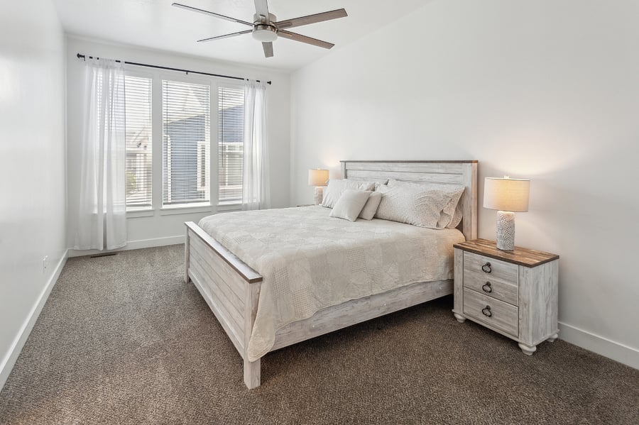 Master_king bed