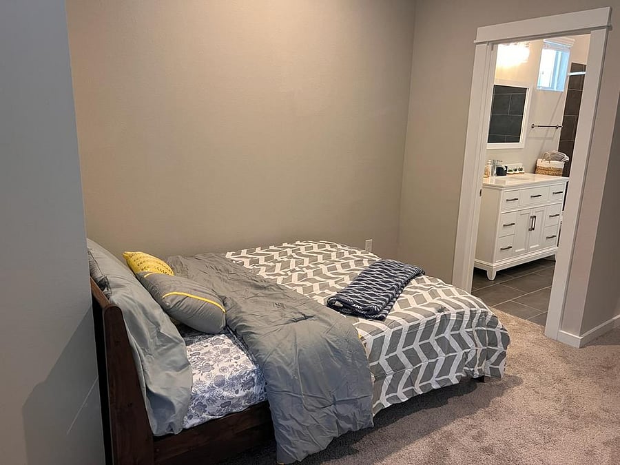 Second bedroom