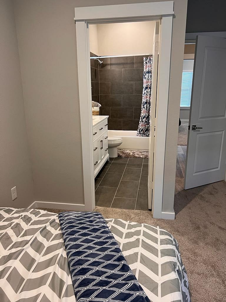 Furnished Finder property 842627_1 photo 40