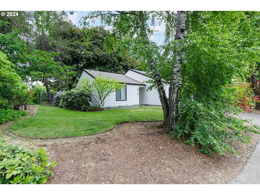 Furnished Finder property 842781_1 photo 12