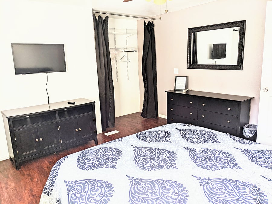 Furnished Finder property 842832_1 photo 1