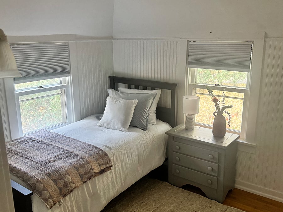 Front Twin Bedroom