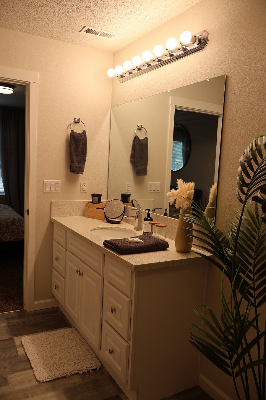 Furnished Finder property 842888_1 photo 42