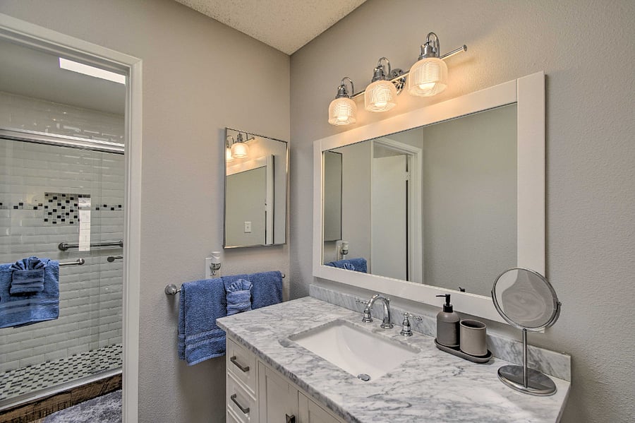 Master Bathroom area
